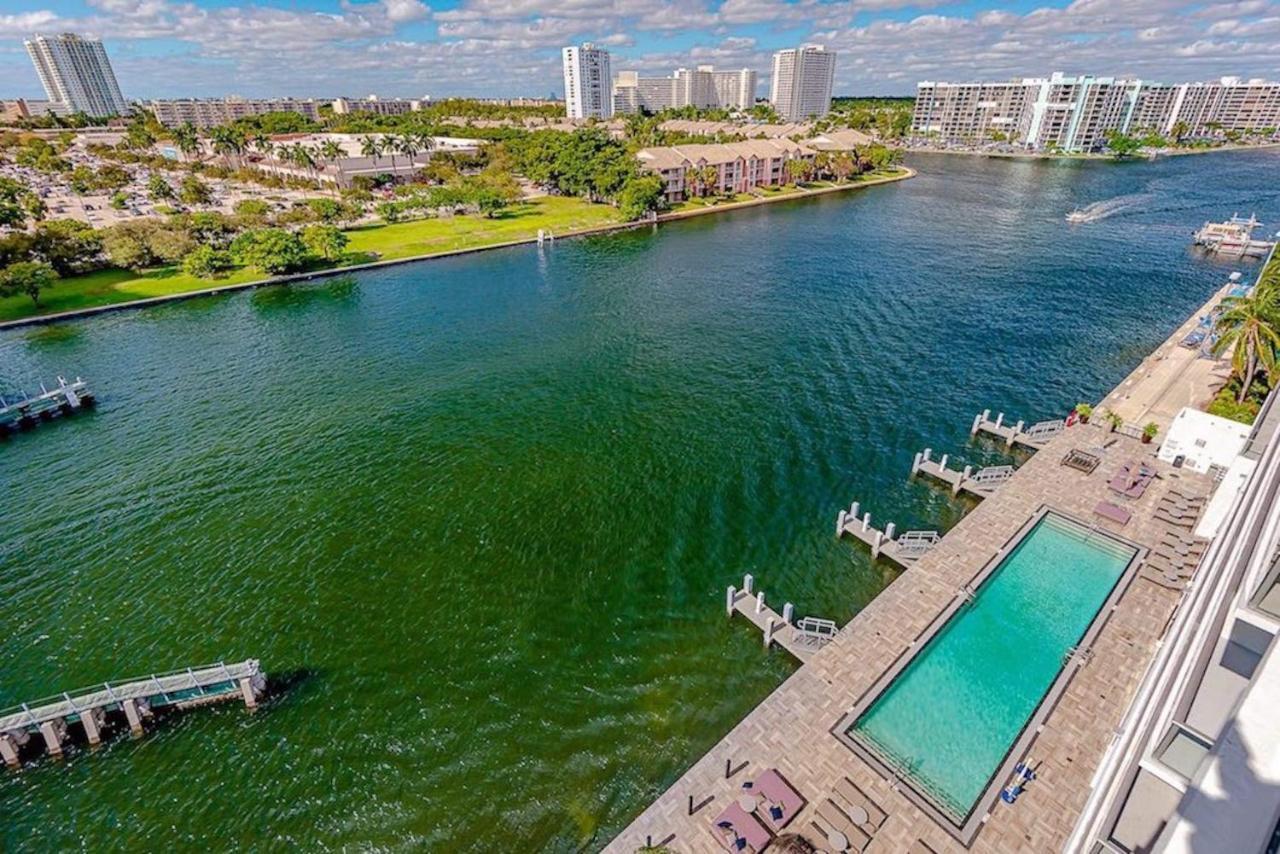 5 Amenities Luxury 3 Bedroom Front Intercostal View Hollywood Luaran gambar