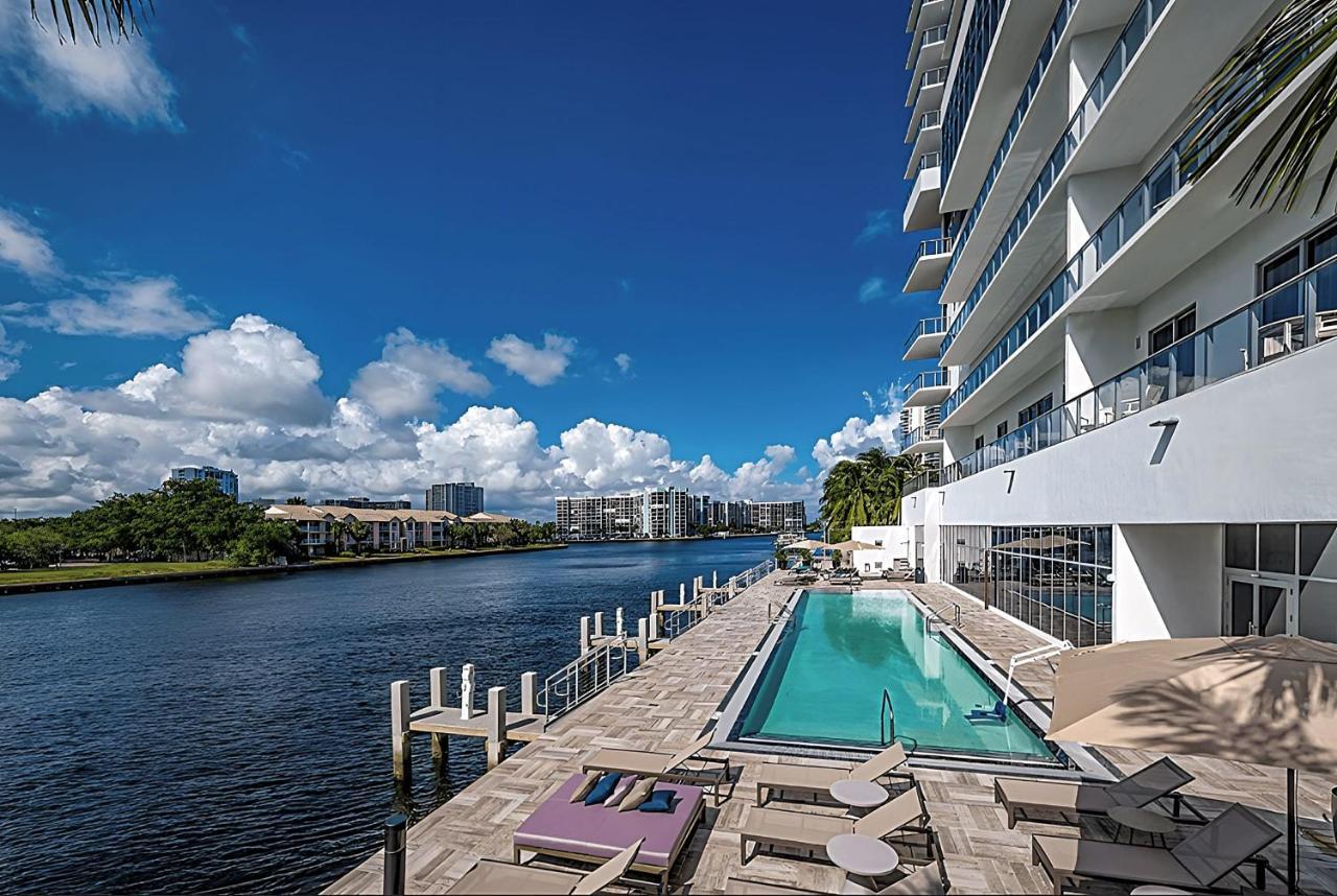 5 Amenities Luxury 3 Bedroom Front Intercostal View Hollywood Luaran gambar